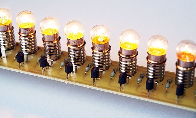 PT013 - Žárovkový indikátor vybuzení